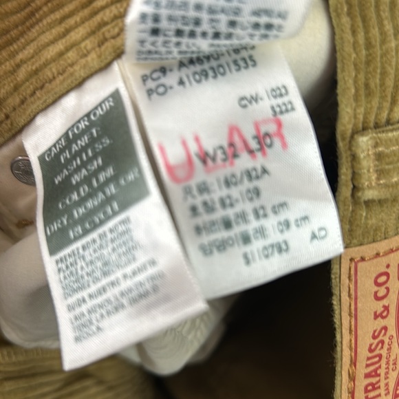 NWT Levi’s tan cord straight pants 32 x 30 - Picture 7 of 8